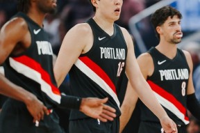 NBA常规赛赛前走向成谜；亚特兰大调整名单；话题不断；赛程密集仍需轮换的简单介绍-开云体育APP下载